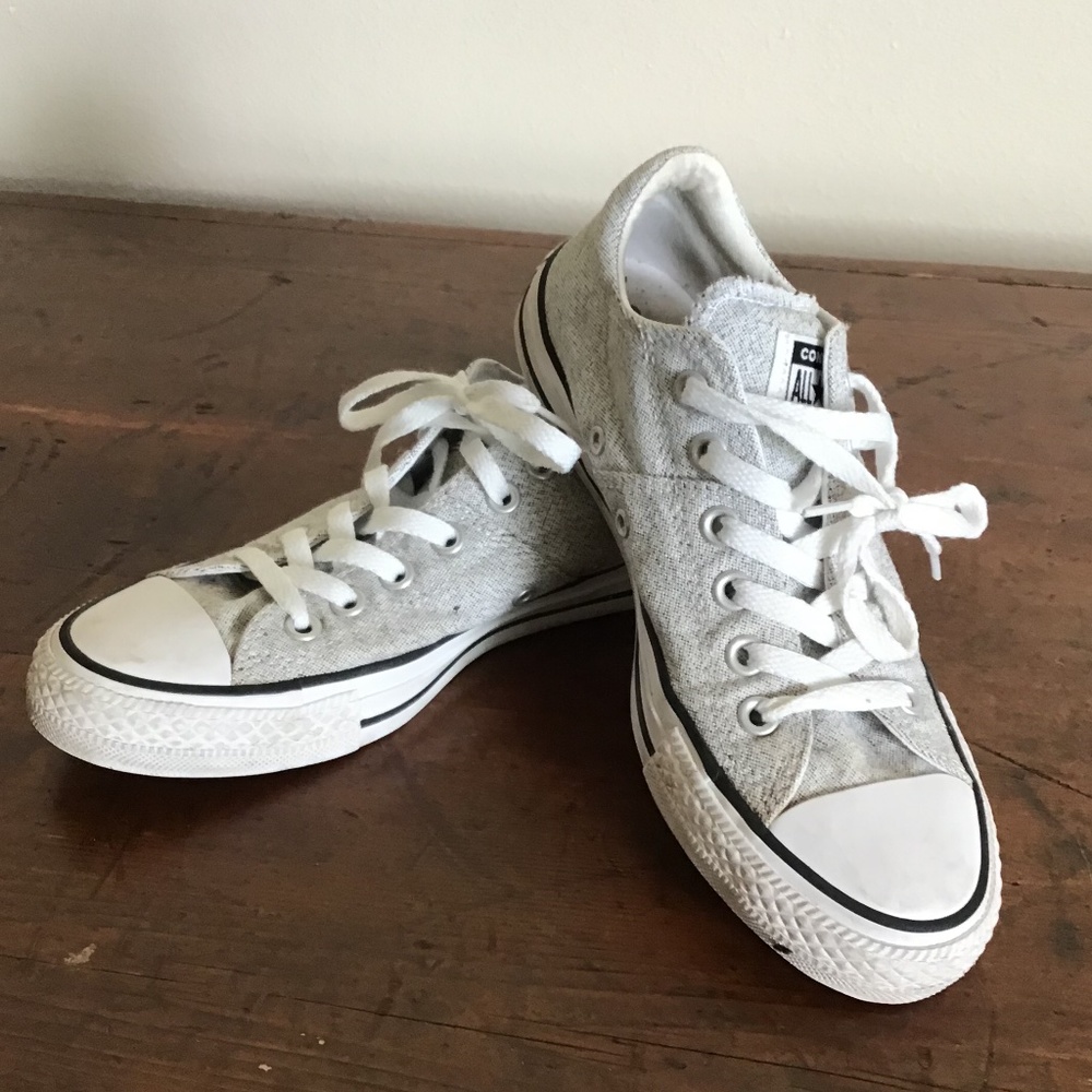 Converse All Stars Women’s Size 7 Tweed Pattern.